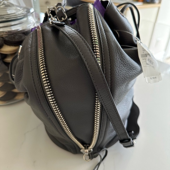 NWT Balenciaga charcoal grey bag comes with duster bag too - Picture 3 of 7